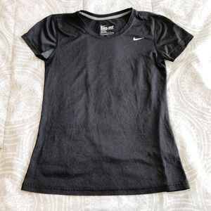 Nike Regular Fit Dri Fit Shirt